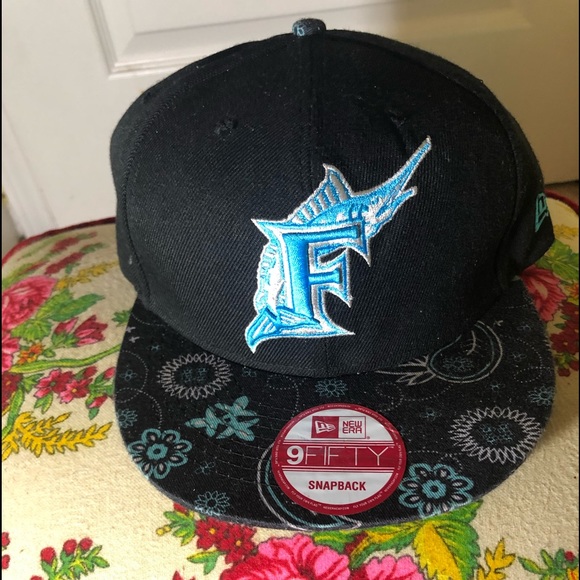 SnapBack - Picture 2 of 2